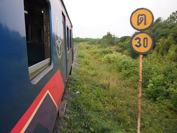 PC069019-train-to-laos