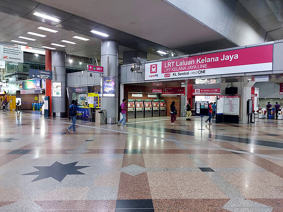 20240517_070940-kl-sentral-lrt-entrance