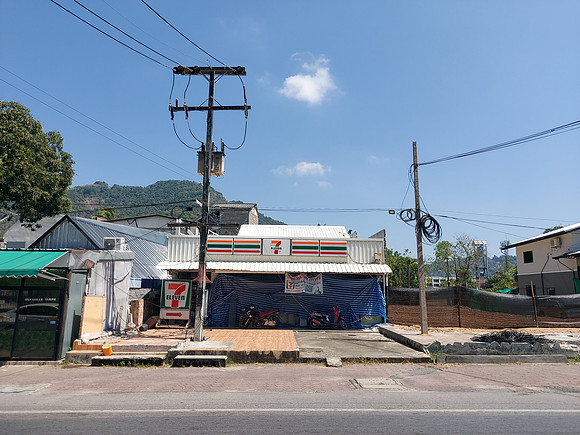 20220127_123756-closed-7-eleven