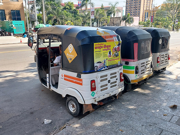 20220109_143613-rickshaws