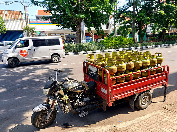 20240502_133908-gas-bottle-bike