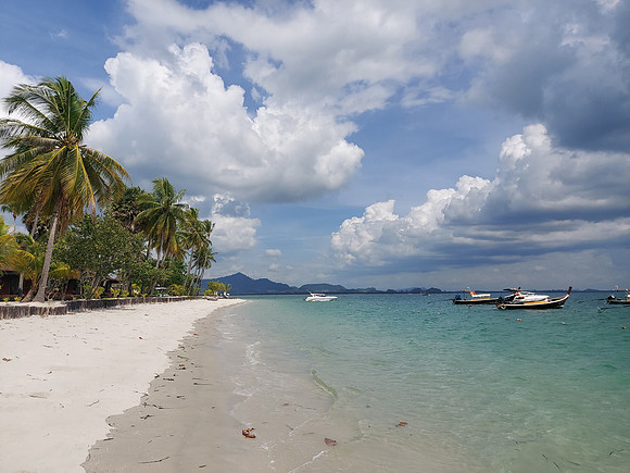 20220208_143450-beach-koh-muk