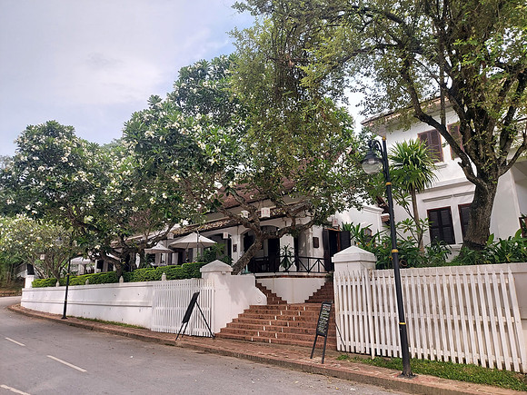 20220524_154945-victoria-xiengthong-palace
