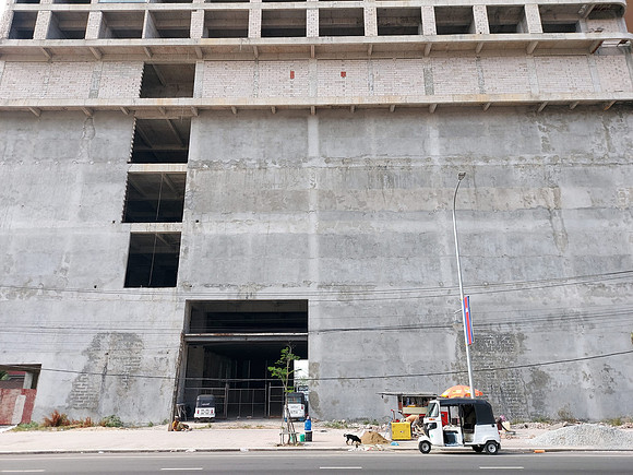 20220107_100208-concrete-frontage