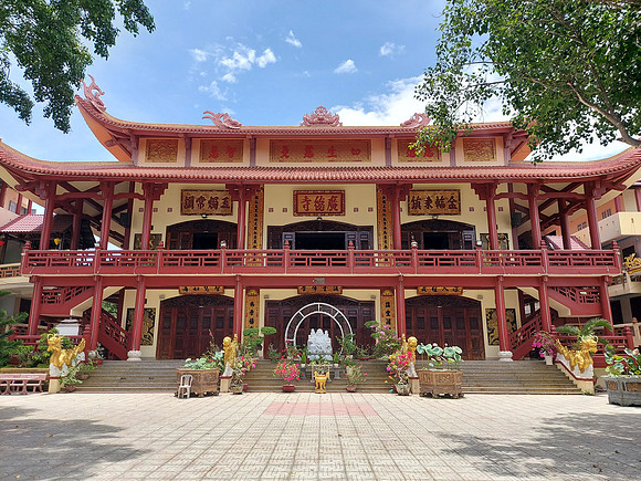 20220420_113832-chua-quang-duc