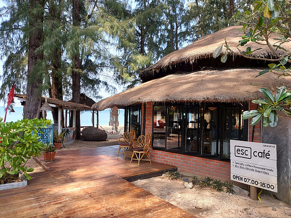 20220131_114206-esc-cafe-beach