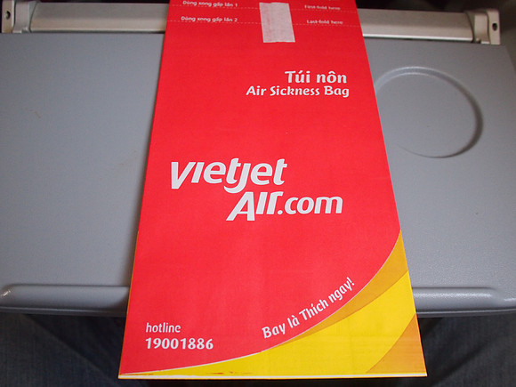 PB308798-vietjet-airsickness-bag