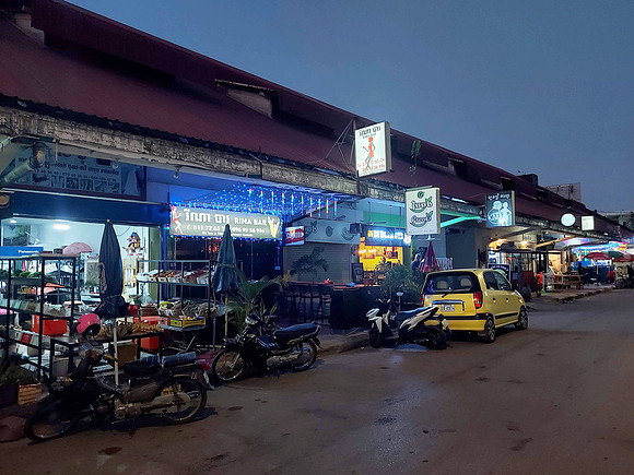 20220113_181847-old-market-at-night