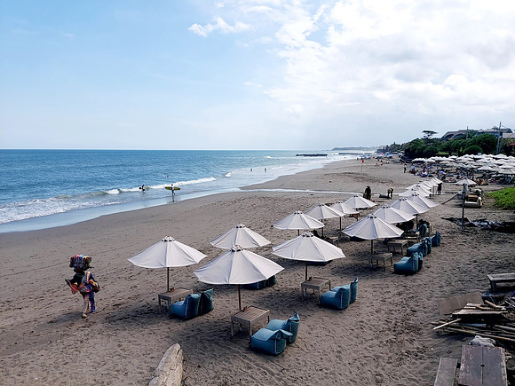 20240509_130104-batu-bolong-beach