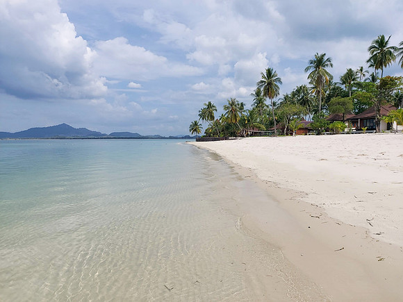 20220209_143828-white-sand