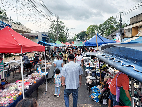 20220210_173307-night-market