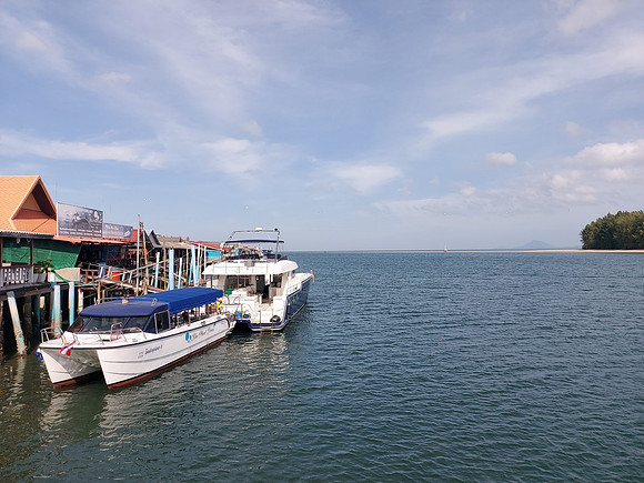 20220207_095931-koh-lanta-boats