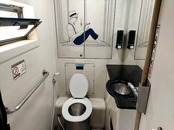 20240429_093249-mens-toilet