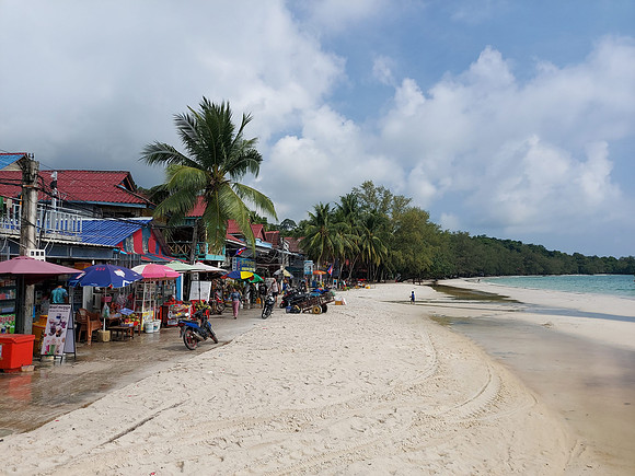 20220111_101601-pier-beach-shops