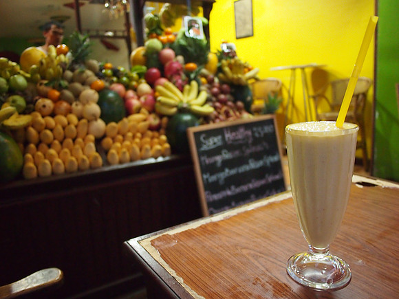 PC069110-banana-shake