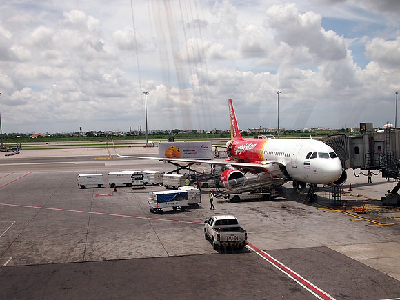 P9078676-vietjet-at-bkk
