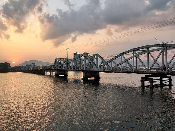 20220117_174552-old-bridge-sunset