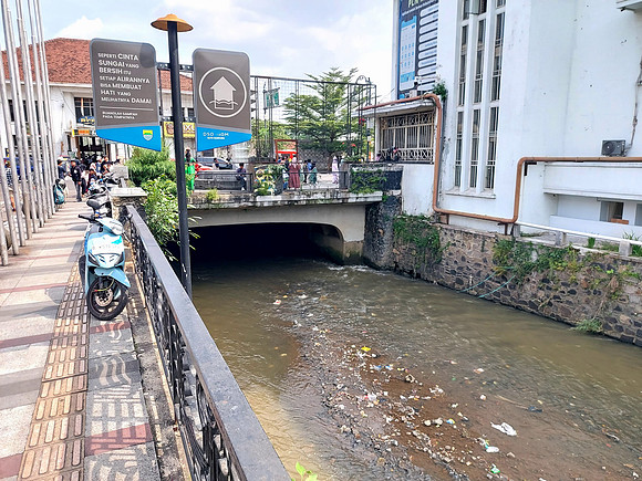 20240428_134821-cikapundung-river