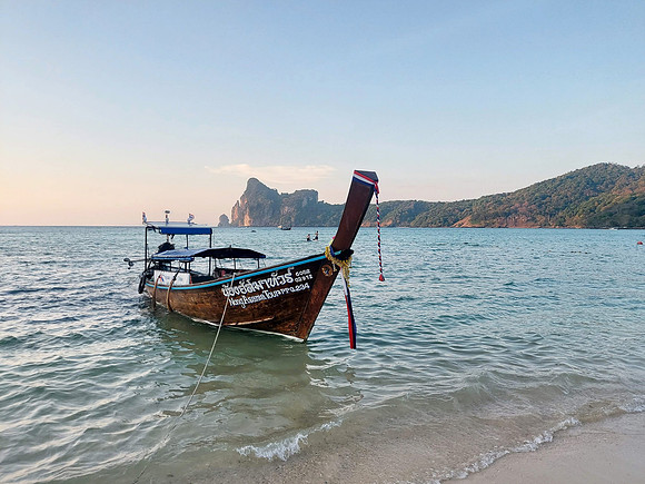 20220129_180426-phi-phi-long-tail