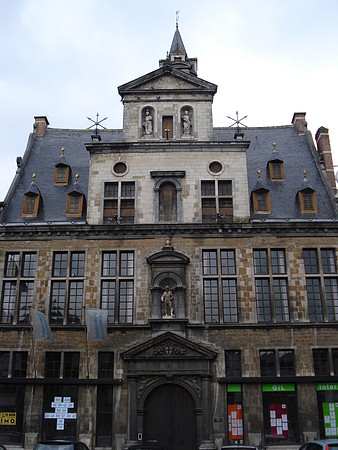 8 Korenmarkt, Mechelen - Belgium.