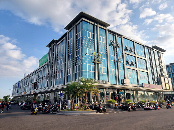 20240512_164345-business-park