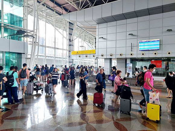 20240414_093050-jb-sentral-queue-for-woodlands